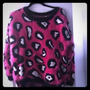 Trendy sweater form Nordstroms!  Never worn
